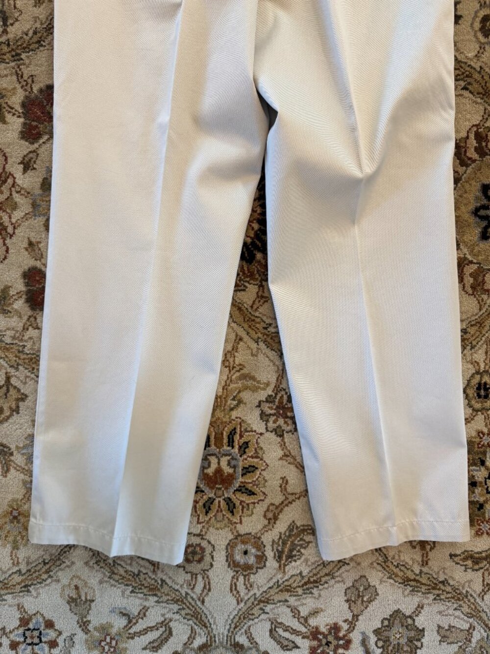 Dockers D2 Straight Fit Beige Pleated Khaki Pants Mens Size 34x30 - Picture 8 of 8